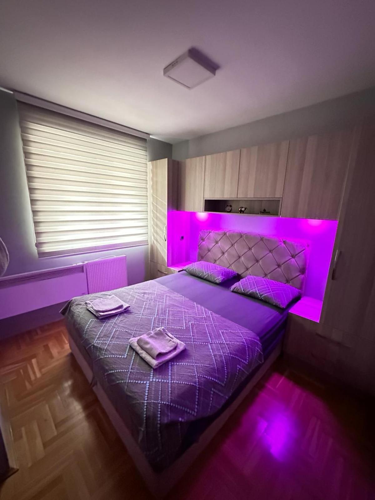 Apartamento Apartman Lux S&V 1 Lukavica Istocno Sarajevo Hilandarska Centar Exterior foto