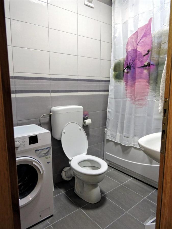 Apartamento Apartman Lux S&V 1 Lukavica Istocno Sarajevo Hilandarska Centar Exterior foto