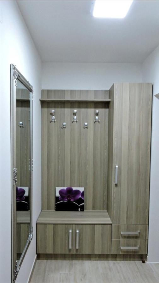 Apartamento Apartman Lux S&V 1 Lukavica Istocno Sarajevo Hilandarska Centar Exterior foto